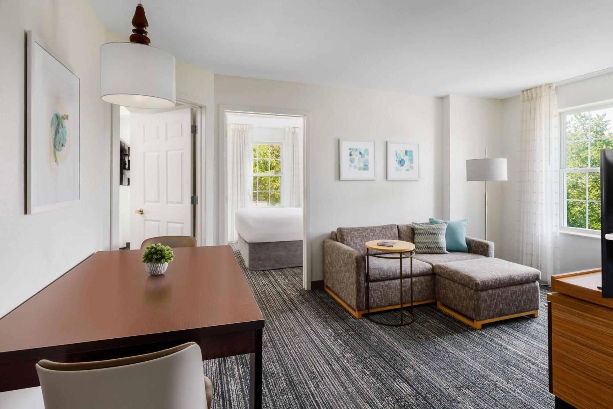Towneplace Suites Manchester-Boston Regional Airport Exterior foto