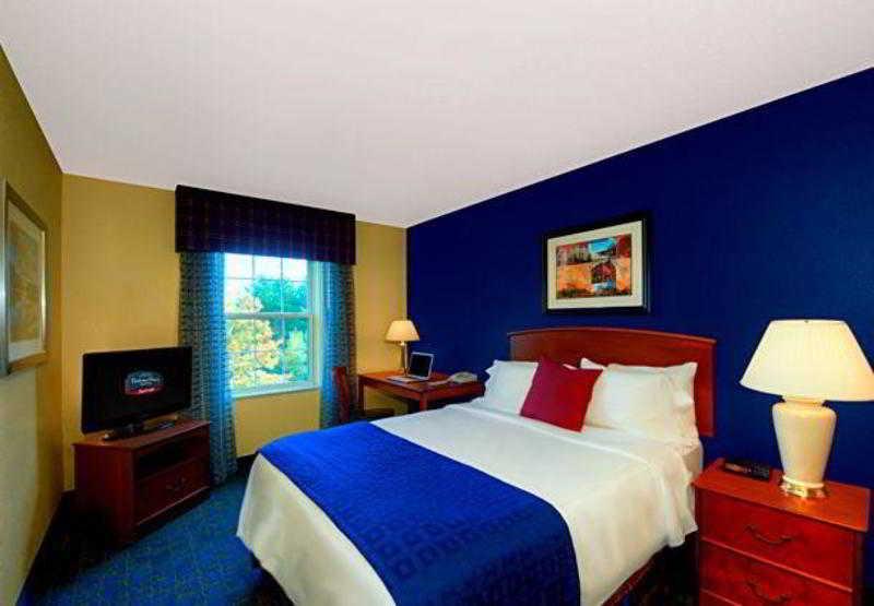 Towneplace Suites Manchester-Boston Regional Airport Exterior foto